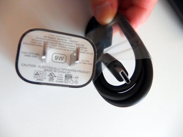 fire-hd-8-plus-電源アダプタ