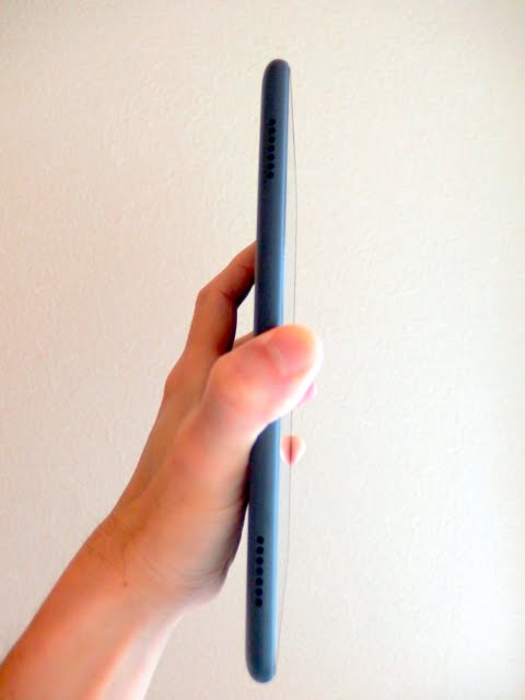 fire-hd-8-plus-hand2