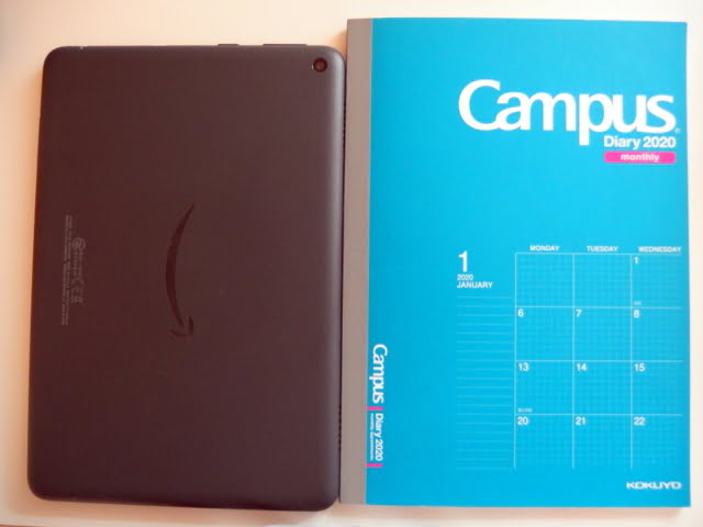 fire-hd-8-plus-hand3